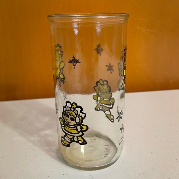Vintage 80s SnowFlake Christmas Miss Piggy Glass Cup Henson Associates - Picture 2 of 8